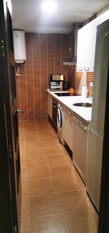 Ales Apartment *